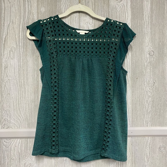 H&M Tops - Green H & M Lace Top NWOT Size Small
